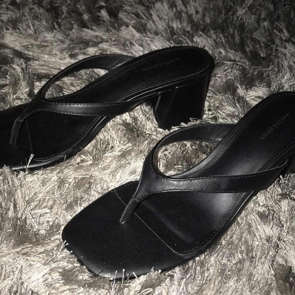 Black sandal heel